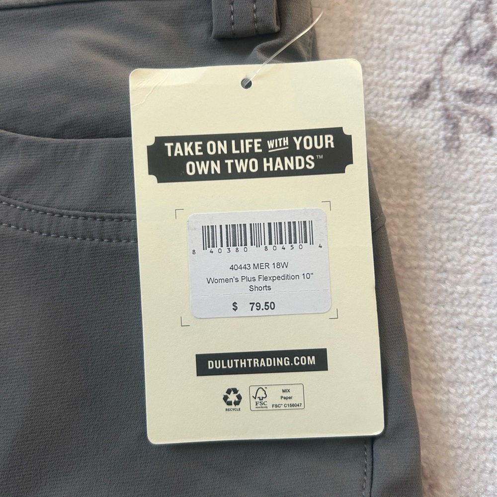 Duluth Trading Women's Plus Flexpedition 10” Shorts